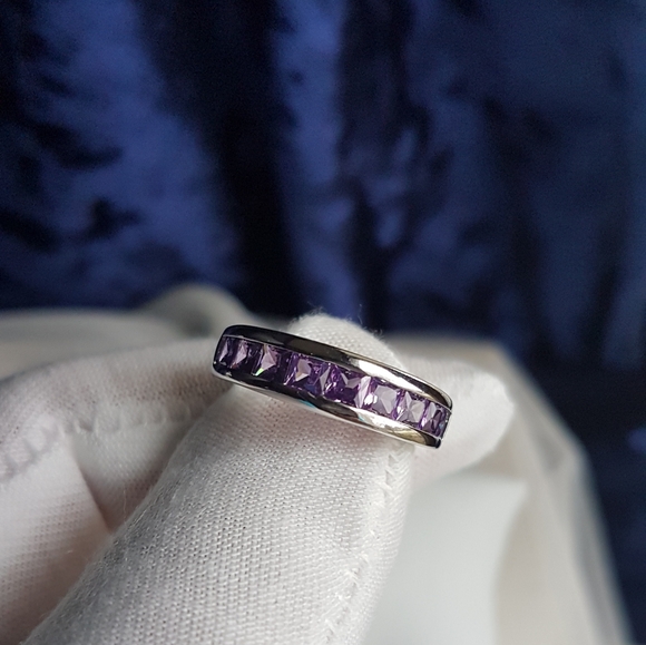 Swarovski Elements 925 Sterling Silver Princess-cut Amethyst Eternity Band NEW - Picture 5 of 6